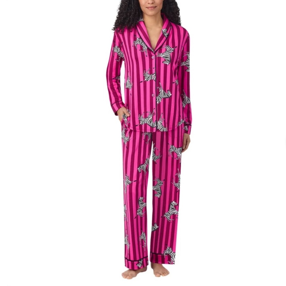 NWT Room Service Women's Shawl Collar Pajama Set Pink L